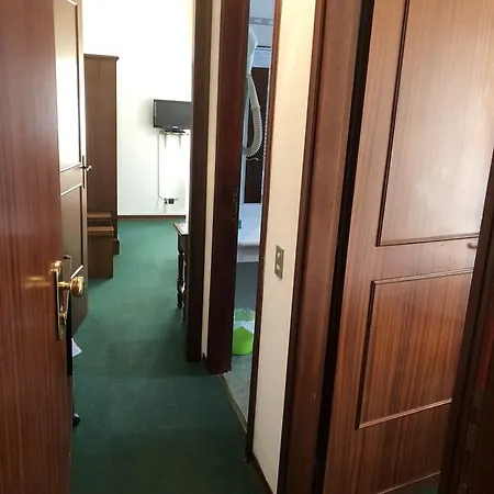Nuovo Suisse Hotel