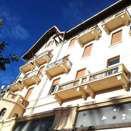 ホテル Nuovo Suisse 3*